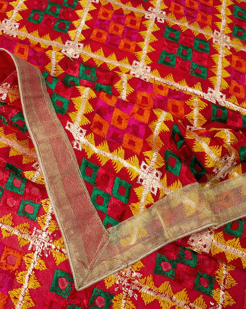 You Must Know These Beautiful Types of Phulkari Embroidery