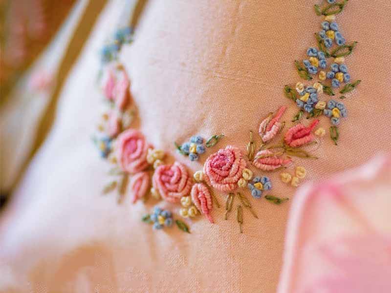 Learn Hand Embroidery Designs from our Govt-Recognised Courses