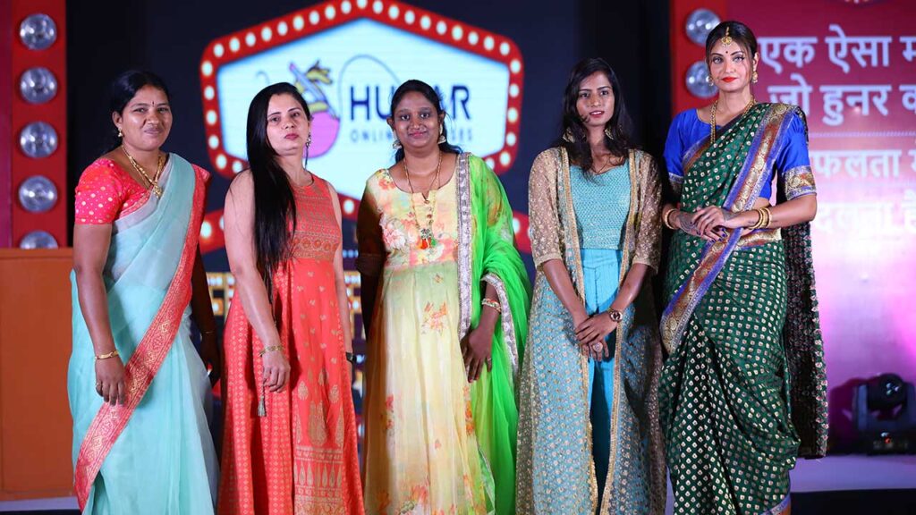 Hunar Fashion Show dress collections Hunar Fashion Show dress collections