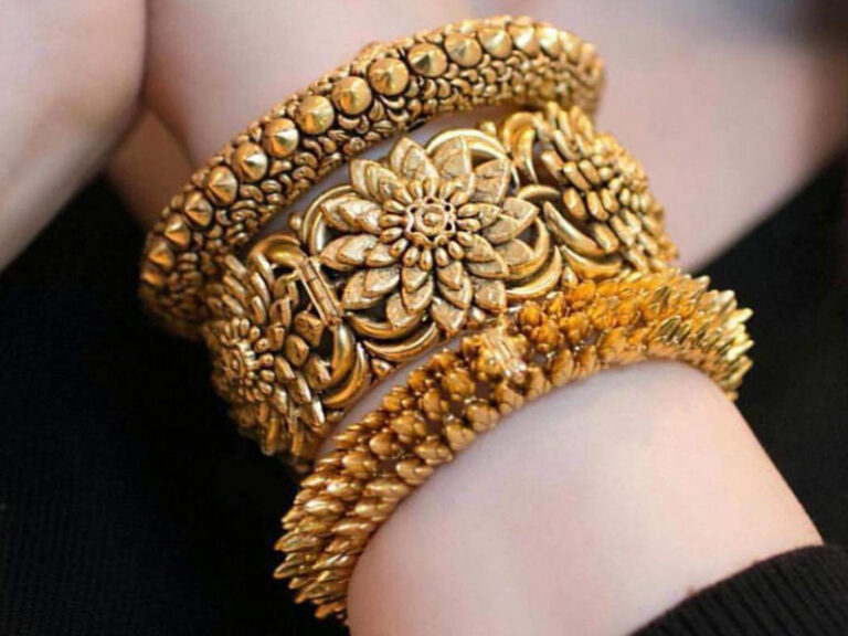 Know about the Types of Bangles with Jewellery Designing Course