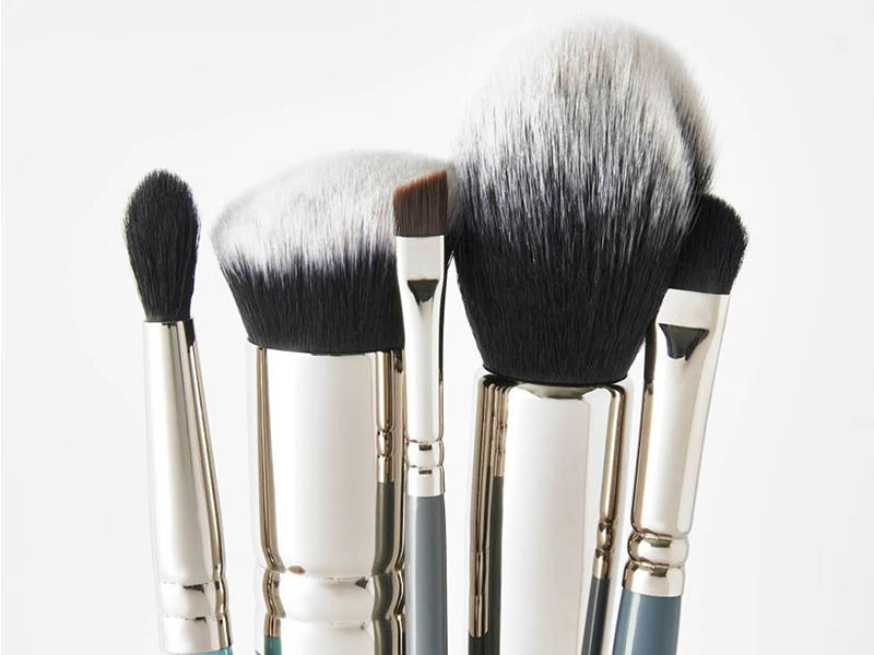 Makeup brushes Makeup brushes