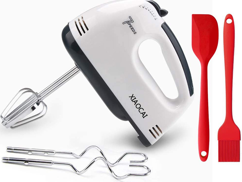 hand mixer and spatula