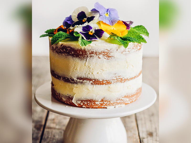 cake with edible flowers cake with edible flowers